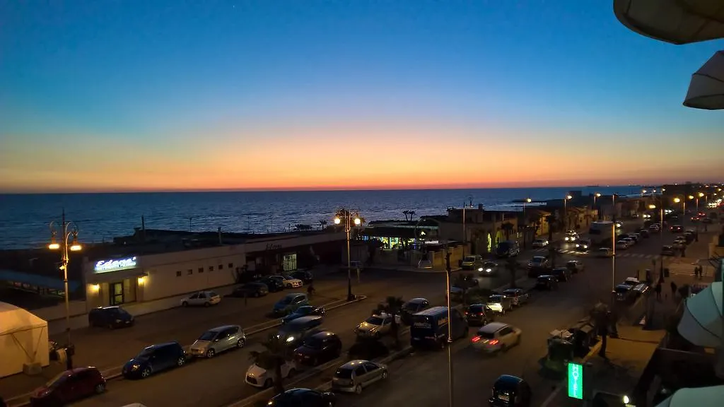 Hotel La Scaletta Lido di Ostia 3*,  Italy