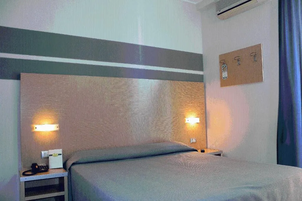 Hotel La Scaletta Lido di Ostia 3*,