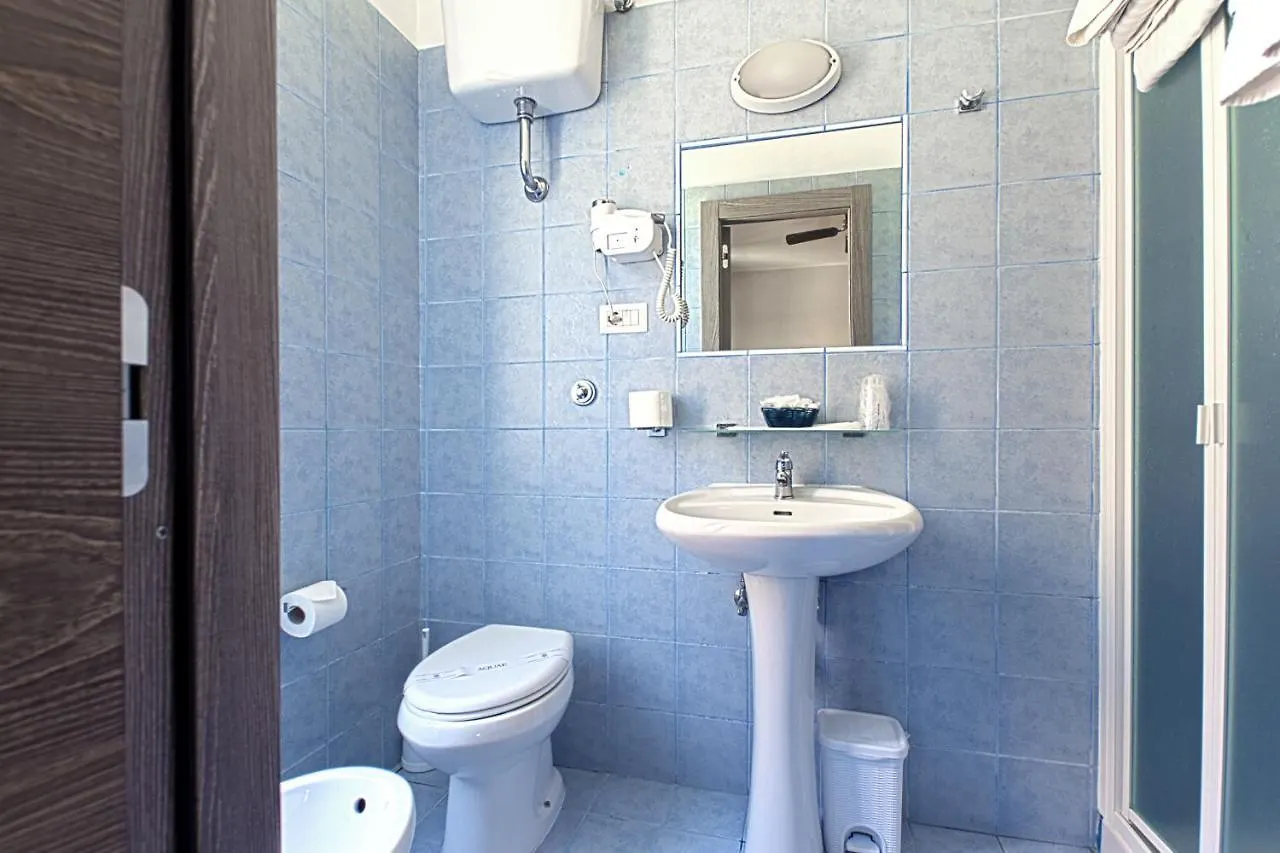 Hotel La Scaletta Lido di Ostia 3*,  Italy