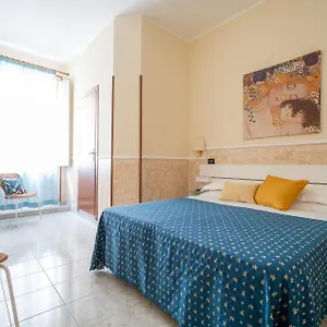 Otel Ascot, Roma