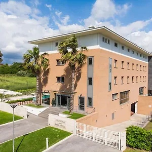 Otel Ardeatina Park, Castel di Leva
