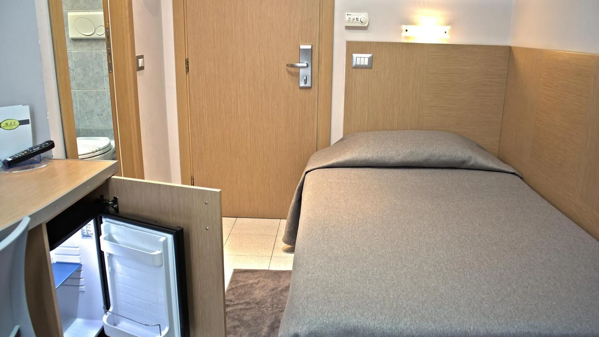 Hotel La Scaletta Lido di Ostia 3*,